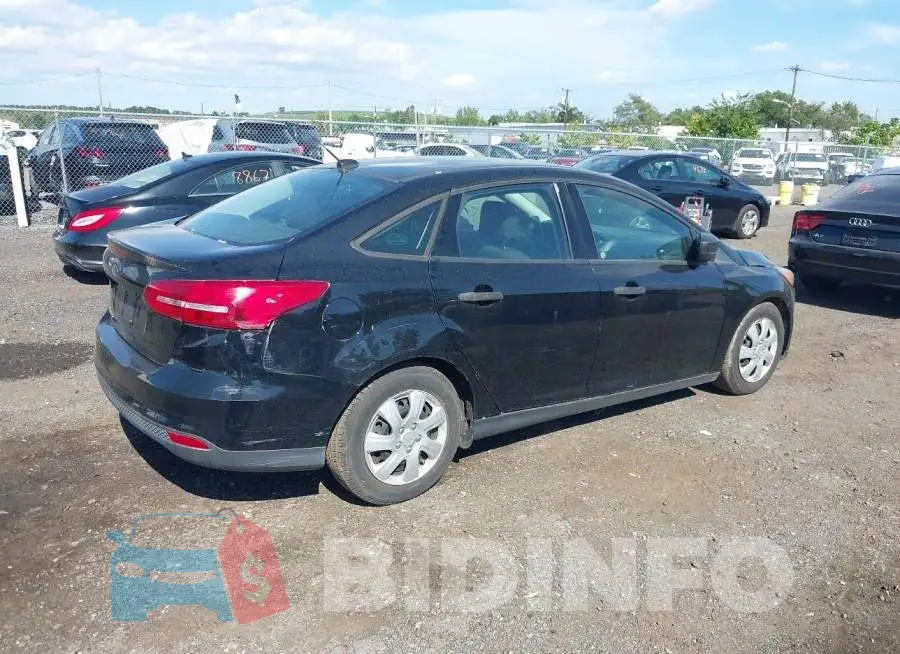 1FADP3E25GL240345 Photo# 4