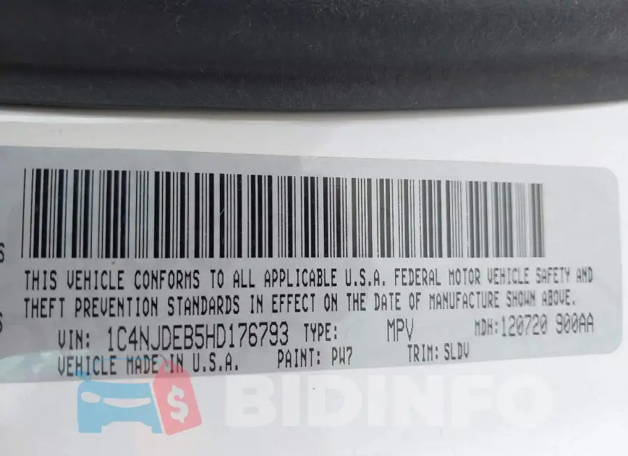 1C4NJDEB5HD176793 Photo# 9