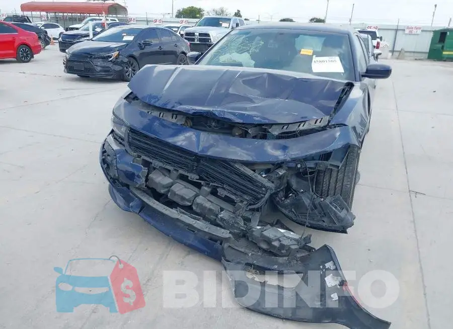 2C3CDXHG8GH227278 Photo# 6
