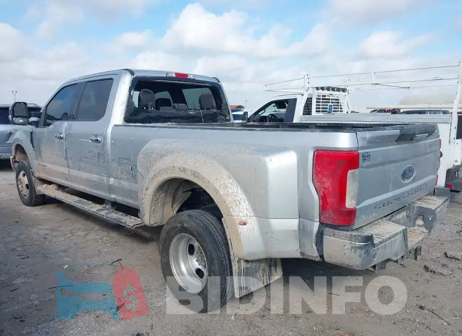 1FT8W3DT1JEB09725 Photo# 4
