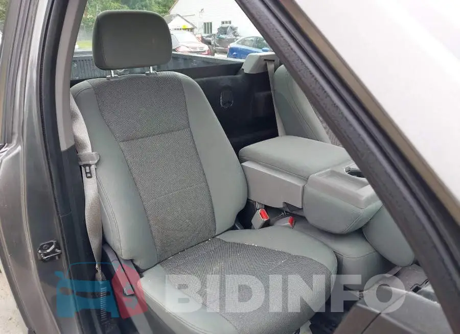 1FTMF1E85GKF14560 Photo# 8