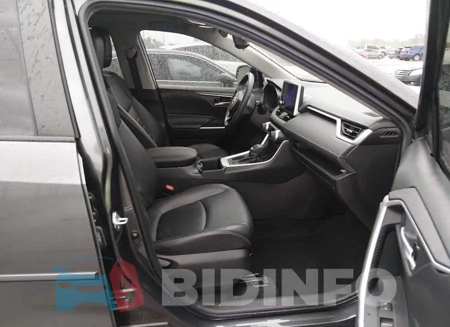2T3C1RFV1PC224127 Photo# 5