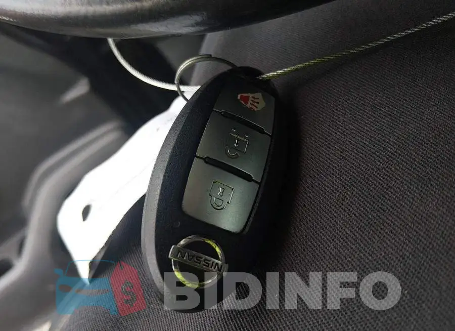 1N6BA1F40KN511183 Photo# 11