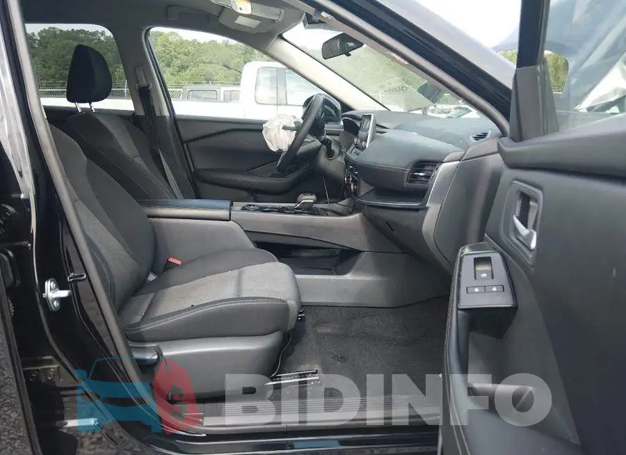 5N1BT3BB4RC701003 Photo# 5