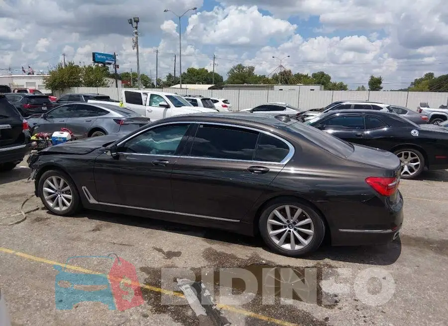 WBA7E2C50GG504503 Photo# 14