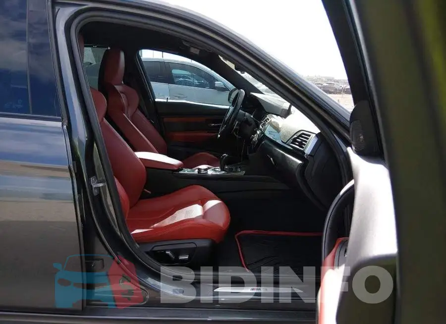 WBS8M9C50J5K99182 Photo# 5