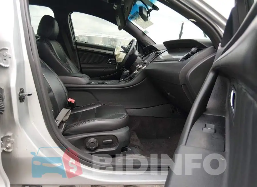 1FAHP2E88JG111824 Photo# 5