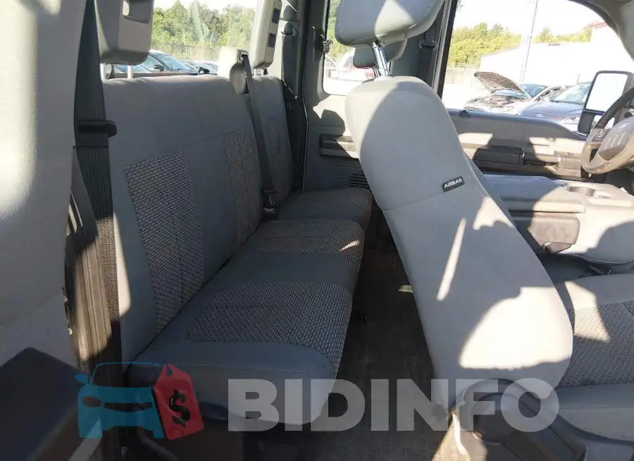 1FT7X2B68GED16394 Photo# 8