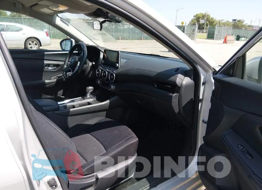 3N1AB8CV7PY302652 Photo# 5