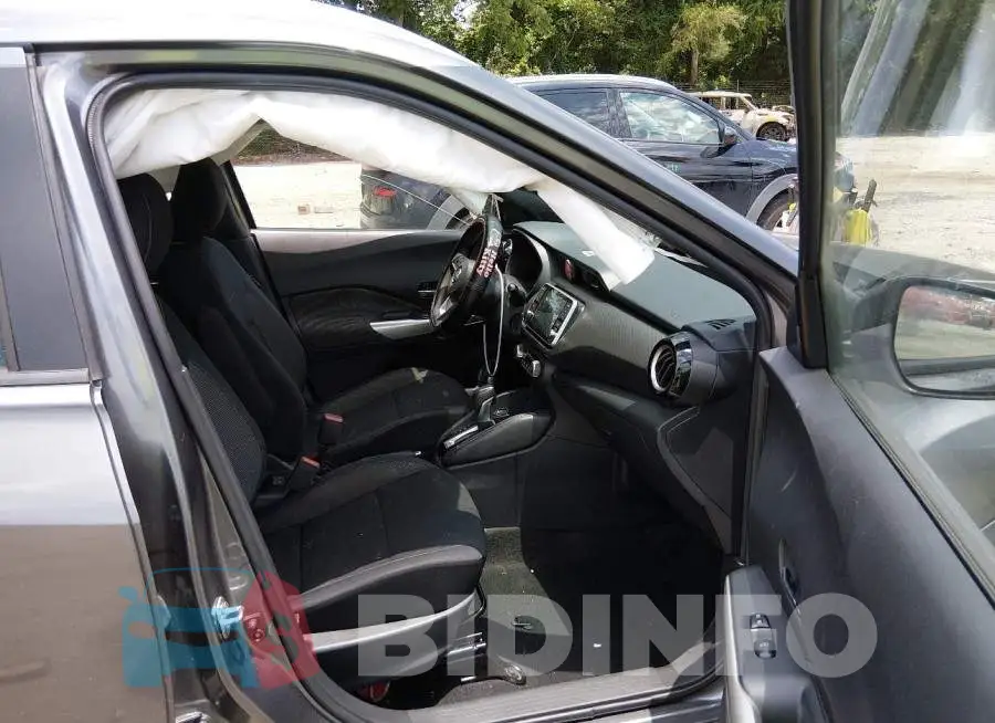 3N1CP5CU3KL552752 Photo# 5
