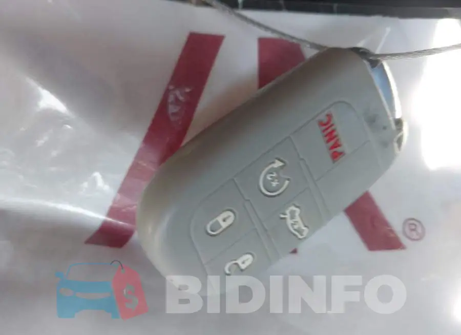 2C3CDXCT8GH155406 Photo# 11
