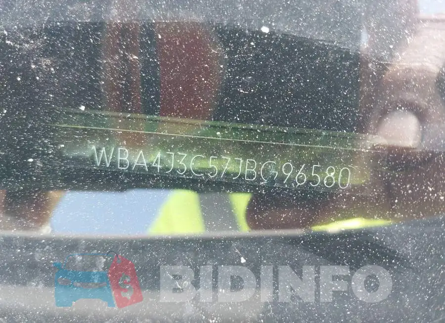WBA4J3C57JBG96580 Photo# 17