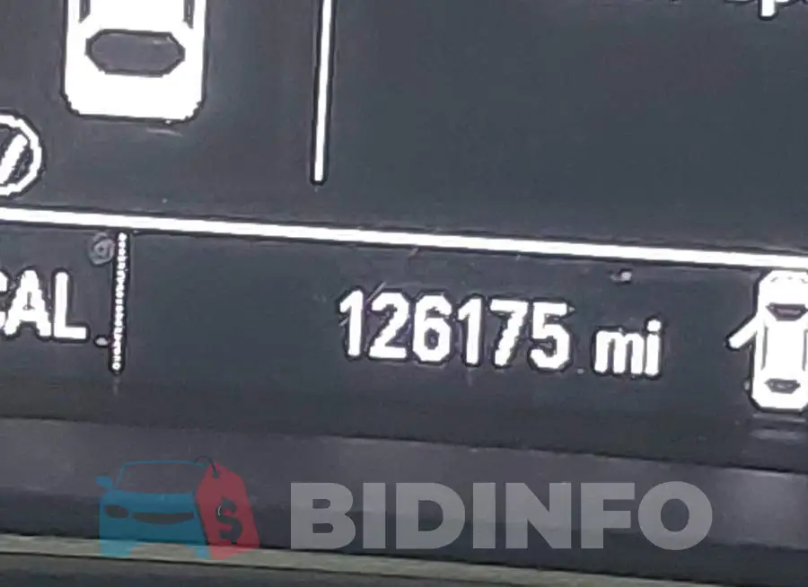 1G1BF5SM0H7174800 Photo# 15