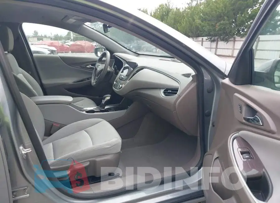 1G1ZD5STXSF142753 Photo# 5