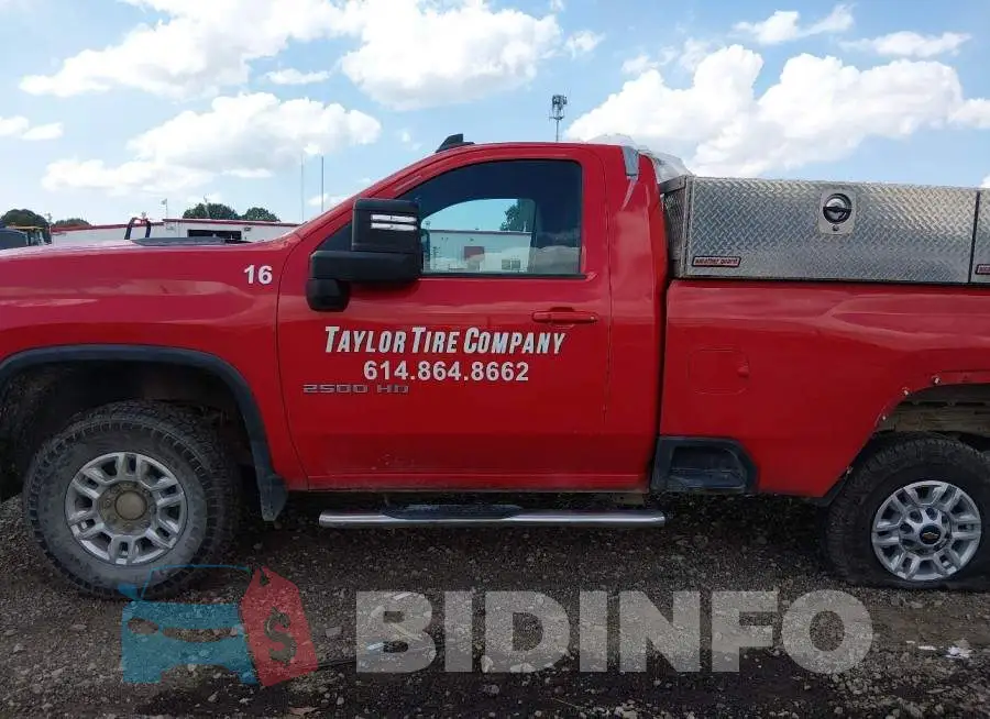 1GC3YNE74MF188419 Photo# 15