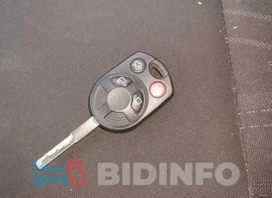 1FADP3F22GL385065 Photo# 11