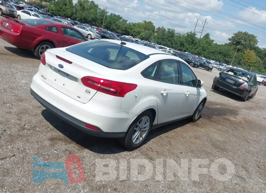 1FADP3F22GL385065 Photo# 4