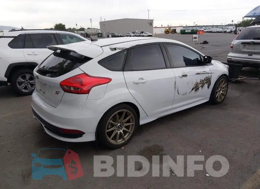 1FADP3L98GL225645 Photo# 4