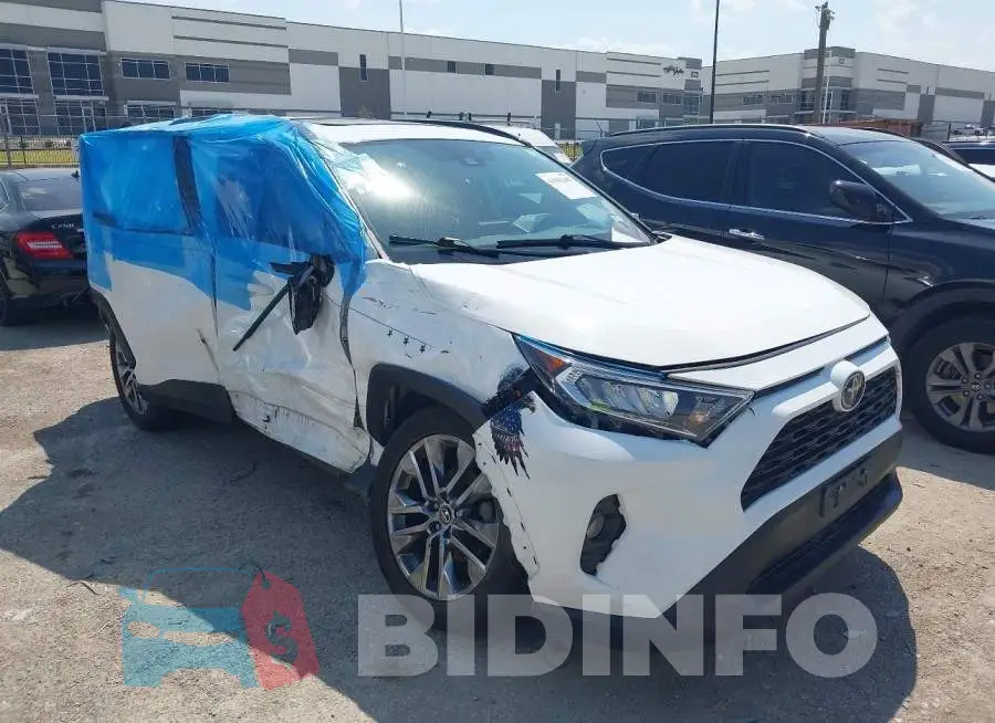 2T3C1RFV9LC037194 Photo# 1