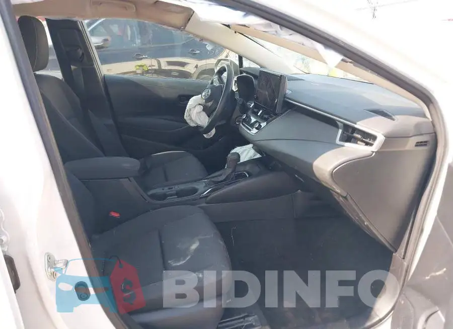 5YFB4MDE3RP143618 Photo# 5