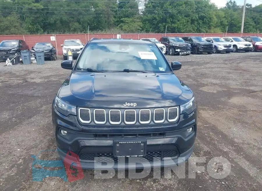 3C4NJDBBXNT123422 Photo# 12