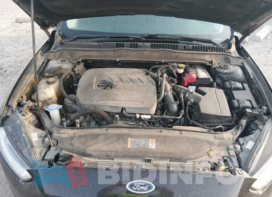3FA6P0HDXGR340804 Photo# 10