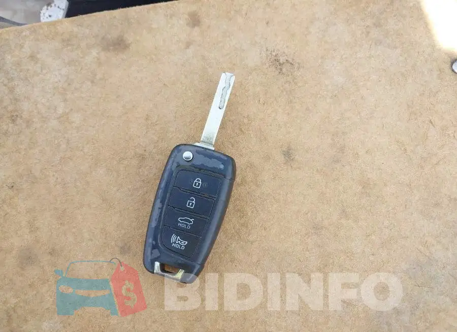 3KPC24A69LE126046 Photo# 11
