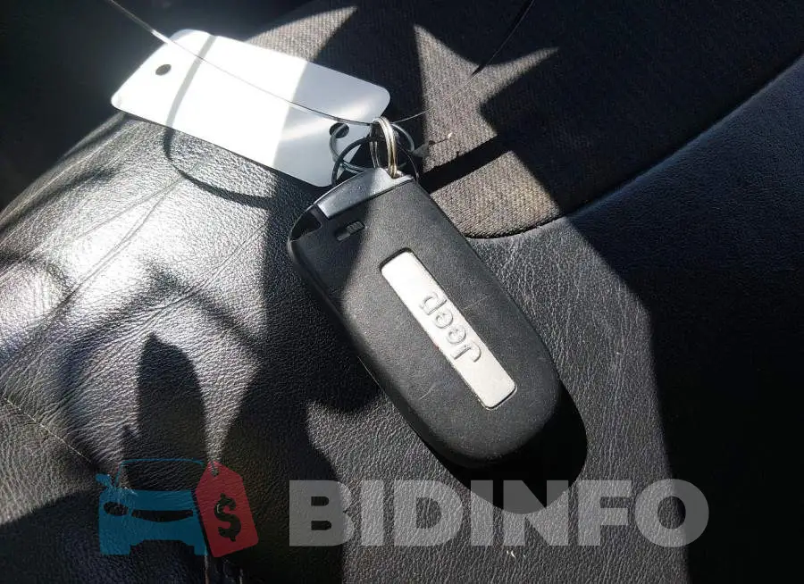 1C4PJMLX2JD502868 Photo# 11