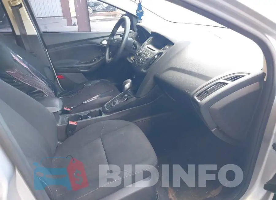 1FADP3F23HL345997 Photo# 5