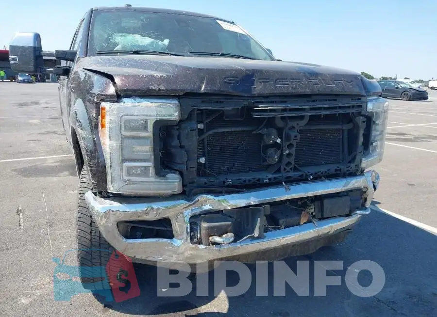 1FT7W2BT7JEB20723 Photo# 6