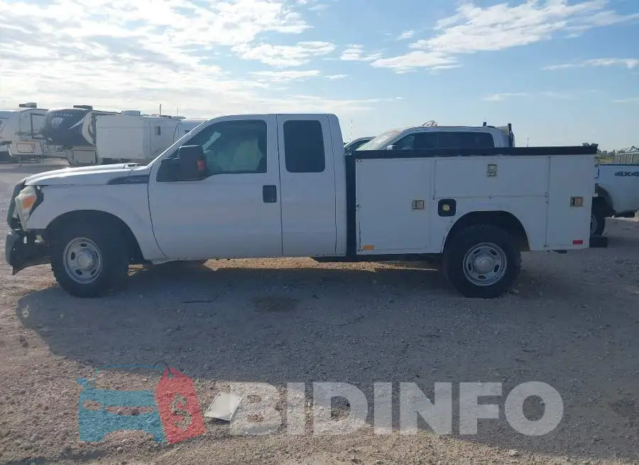 1FT7X2A63GEB53705 Photo# 13