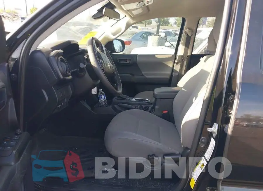 3TYAX5GN6MT013745 Photo# 5