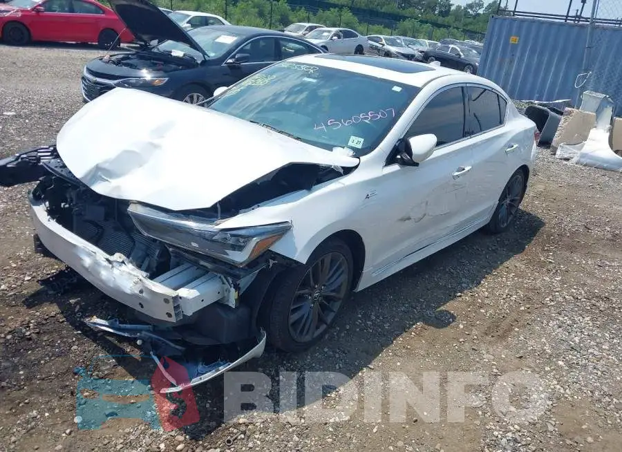 19UDE2F88NA007180 Photo# 2