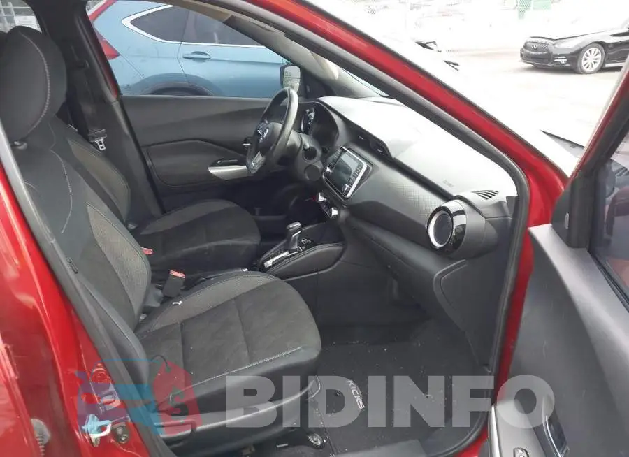3N1CP5CU7JL510096 Photo# 5