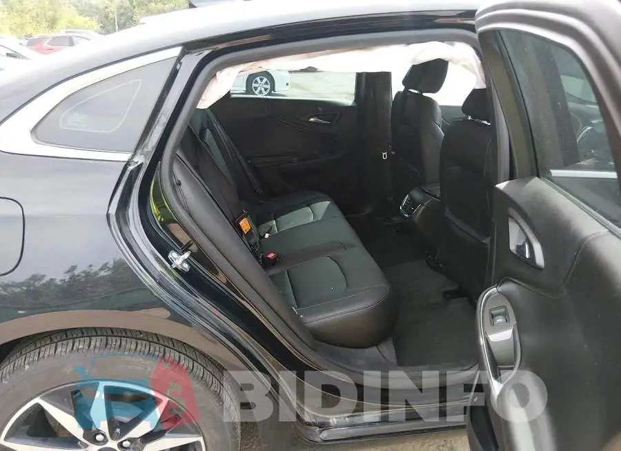 1G1ZD5ST4JF257556 Photo# 8