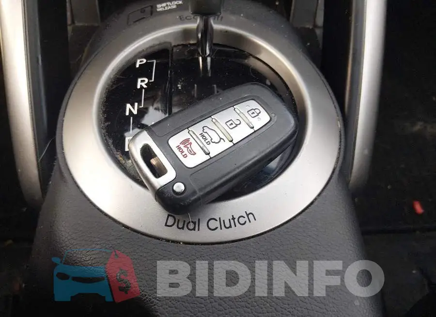 KMHTC6AD2HU324253 Photo# 11