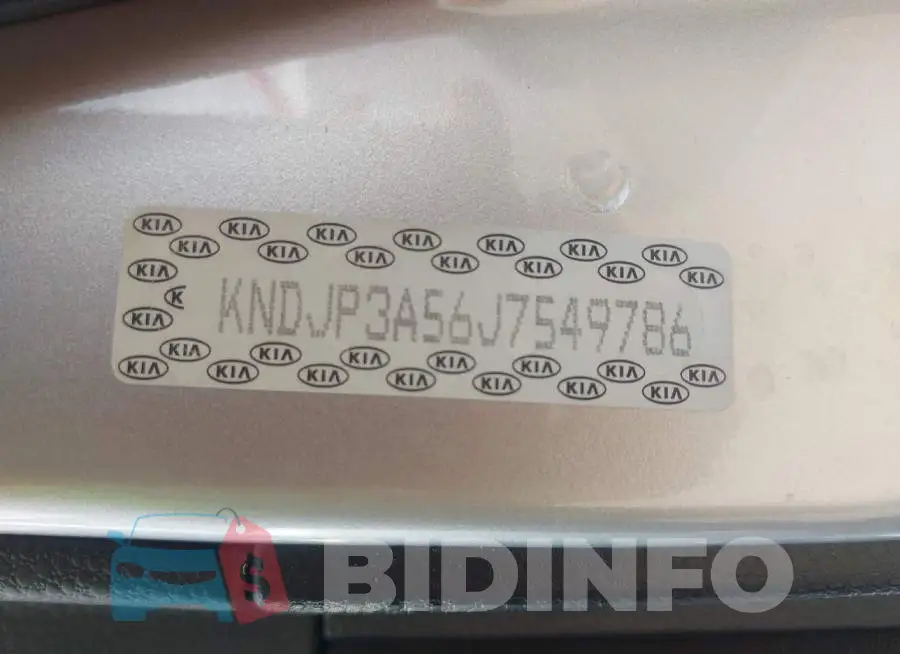 KNDJP3A56J7549786 Photo# 9