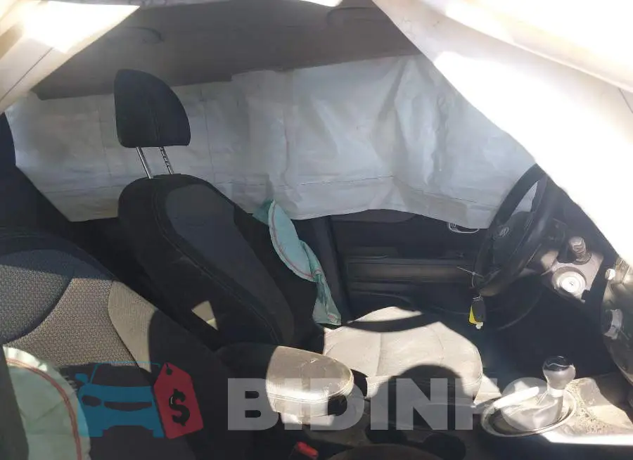 KNDJP3A5XJ7898692 Photo# 5