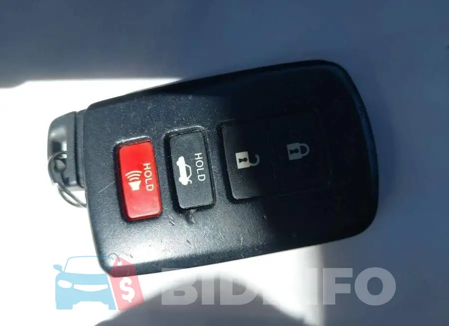 4T1BF1FK2GU503176 Photo# 11