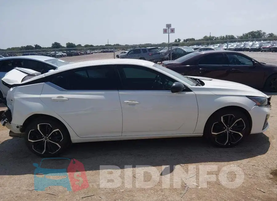 1N4BL4CV4PN344352 Photo# 13