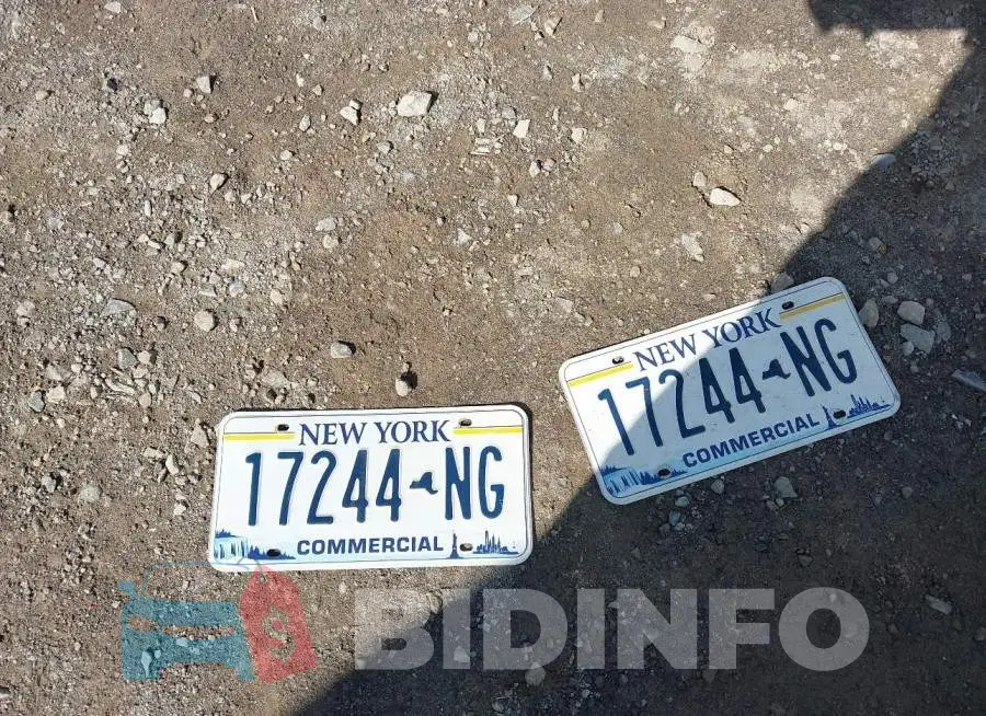 3C63R3HL3RG338947 Photo# 16
