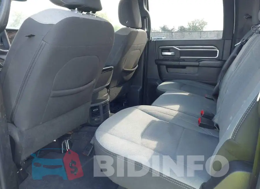 3C63R3HL3RG338947 Photo# 7