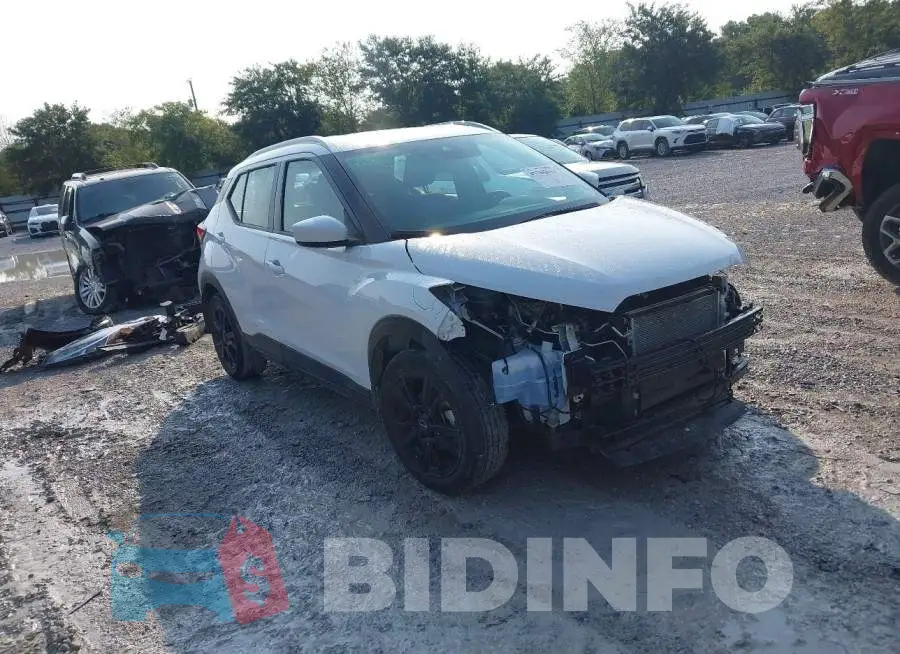3N1CP5CV4PL533563 Photo# 1