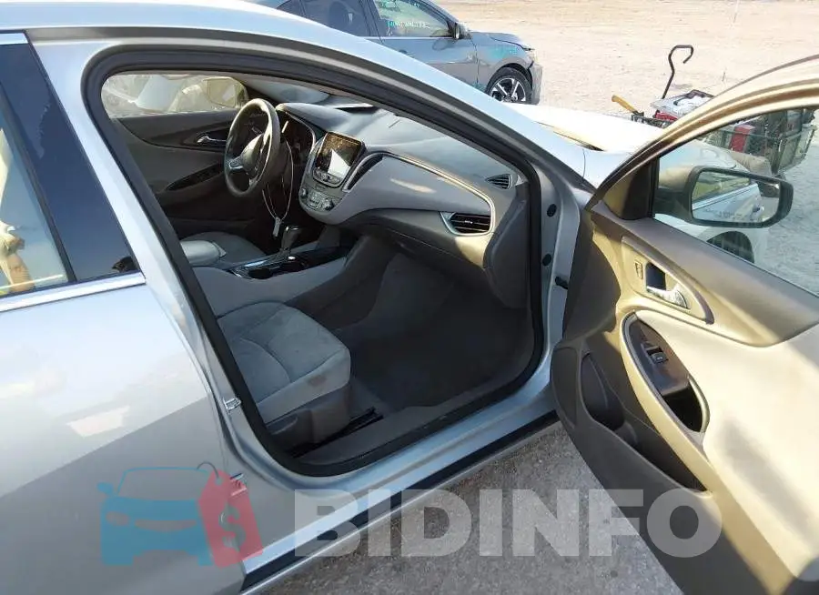 1G1ZB5ST8LF016849 Photo# 5