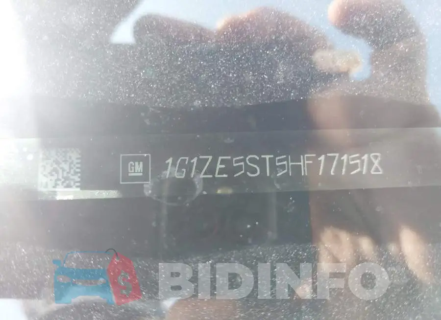 1G1ZE5ST5HF171518 Photo# 9