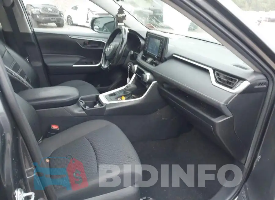 2T3F1RFV8MC164503 Photo# 5