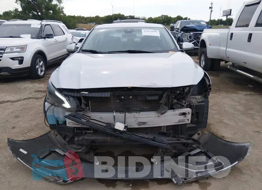 1N4BL4DV7PN350922 Photo# 12