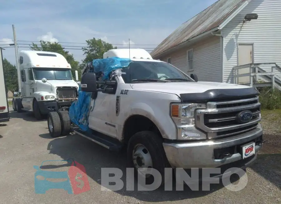 1FT8W3DT3NED37988 Photo# 1