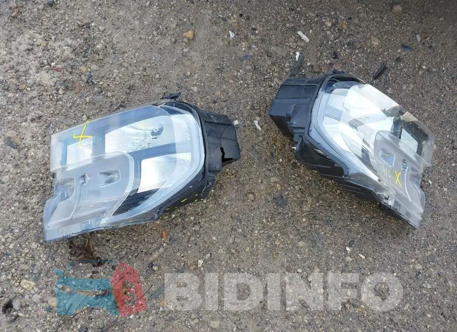 3FTTW8BA2SRA18003 Photo# 18