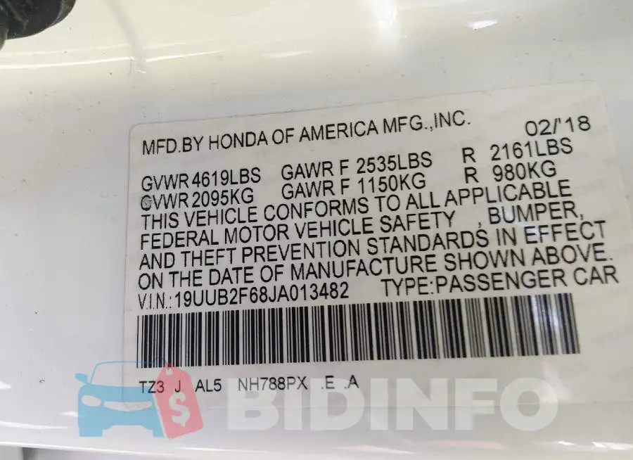 19UUB2F68JA013482 Photo# 9